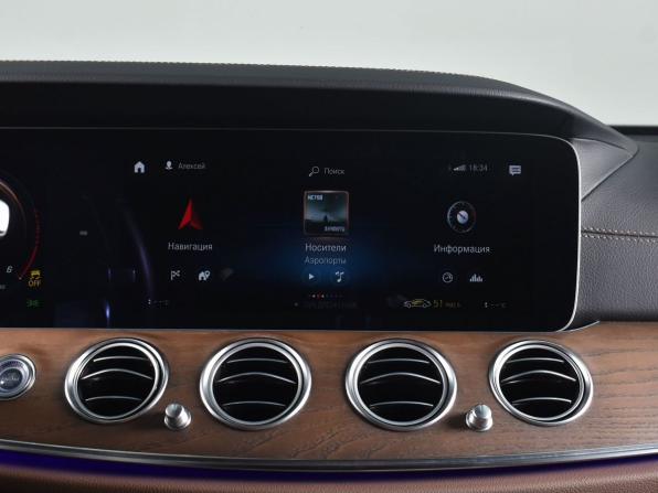 Mercedes-Benz E-Класс V (W213 S213 C238) Рестайлинг с пробегом 2021 года, цена 5 299 995 рублей, 55742 км, седан, Автокод Объявления