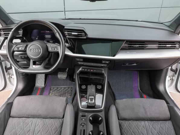 Audi A3 IV (8Y) с пробегом 2021 года, цена 2 898 000 рублей, 42770 км, хэтчбек, Автокод Объявления