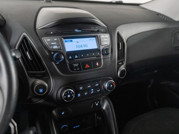 Hyundai ix35 I Рестайлинг с пробегом 2013 года, цена 1 000 000 рублей, 151869 км, внедорожник, Автокод Объявления