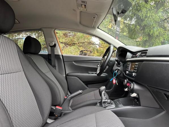 Kia Rio IV с пробегом 2017 года, цена 1 080 000 рублей, 103866 км, седан, Автокод Объявления