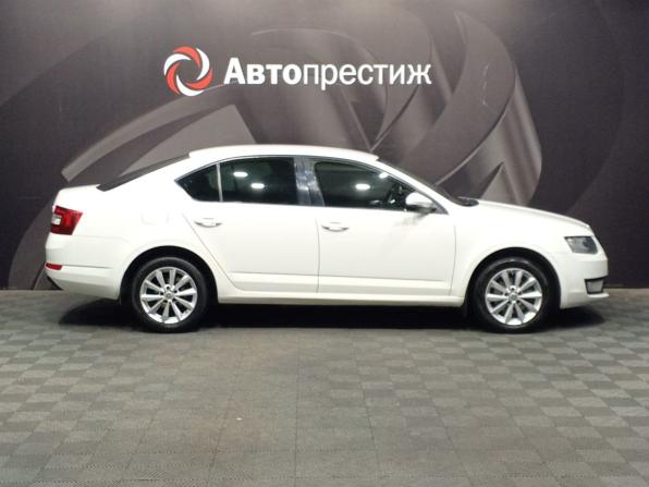 Skoda Octavia III (A7) с пробегом 2015 года, цена 910 000 рублей, 287113 км, лифтбек, Автокод Объявления
