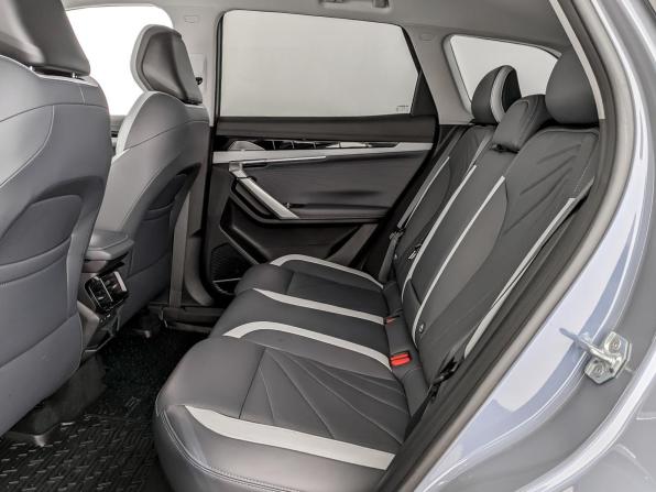 Geely Atlas II с пробегом 2024 года, цена 2 750 000 рублей, 56233 км, внедорожник, Автокод Объявления