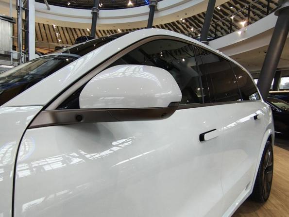 Новый Li Auto (Lixiang) L9 I Рестайлинг 2025 года, цена 11 990 000 рублей, внедорожник, Автокод Объявления