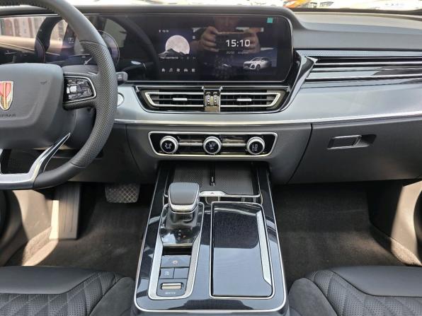 Hongqi HS5 I Рестайлинг с пробегом 2024 года, цена 3 650 000 рублей, 9072 км, внедорожник, Автокод Объявления