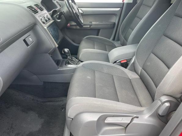 Volkswagen Touran I Рестайлинг 2 с пробегом 2011 года, цена 963 800 рублей, 132600 км, компактвэн, Автокод Объявления