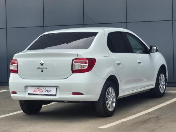 Renault Logan II Рестайлинг с пробегом 2022 года, цена 1 089 000 рублей, 89414 км, седан, Автокод Объявления