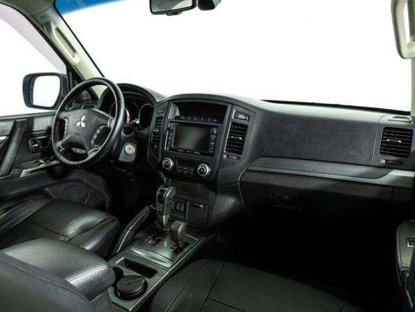 Mitsubishi Pajero IV Рестайлинг 1 с пробегом 2013 года, цена 1 889 585 рублей, 220000 км, внедорожник, Автокод Объявления