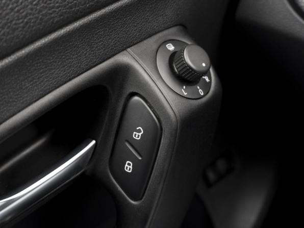 Volkswagen Polo V Рестайлинг с пробегом 2020 года, цена 949 000 рублей, 165223 км, седан, Автокод Объявления