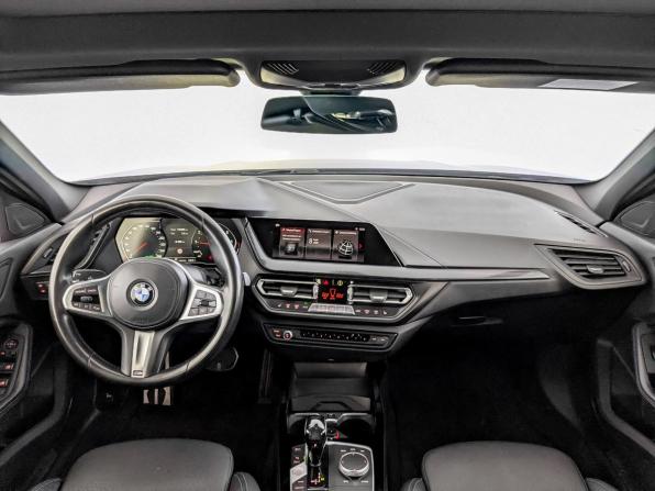 BMW 1 серии III (F40) с пробегом 2019 года, цена 2 490 000 рублей, 131803 км, хэтчбек, Автокод Объявления