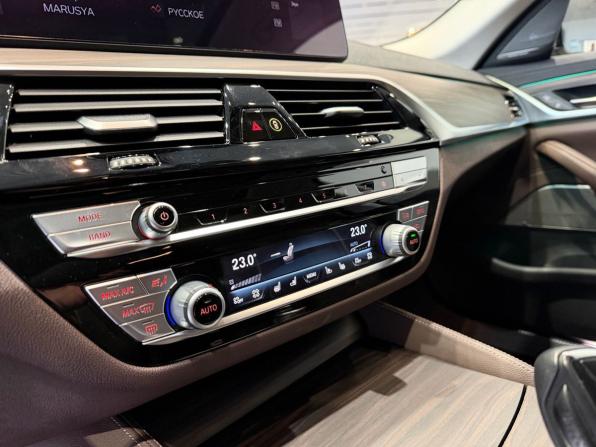 BMW 5 серии VII (G30/G31/G38) Рестайлинг с пробегом 2020 года, цена 4 299 000 рублей, 128000 км, седан, Автокод Объявления
