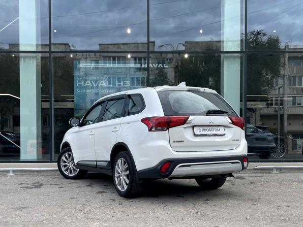 Mitsubishi Outlander III Рестайлинг 3 с пробегом 2018 года, цена 2 300 000 рублей, 37569 км, внедорожник, Автокод Объявления