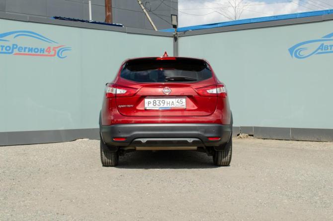 Nissan Qashqai II с пробегом 2018 года, цена 1 399 000 рублей, 120000 км, внедорожник, Автокод Объявления