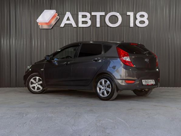 Hyundai Solaris I с пробегом 2013 года, цена 550 000 рублей, 160000 км, хэтчбек, Автокод Объявления