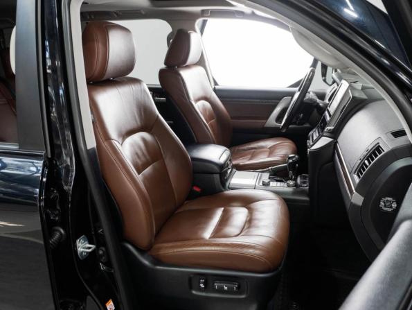 Toyota Land Cruiser 200 Series Рестайлинг 2 с пробегом 2016 года, цена 6 050 000 рублей, 216958 км, внедорожник, Автокод Объявления