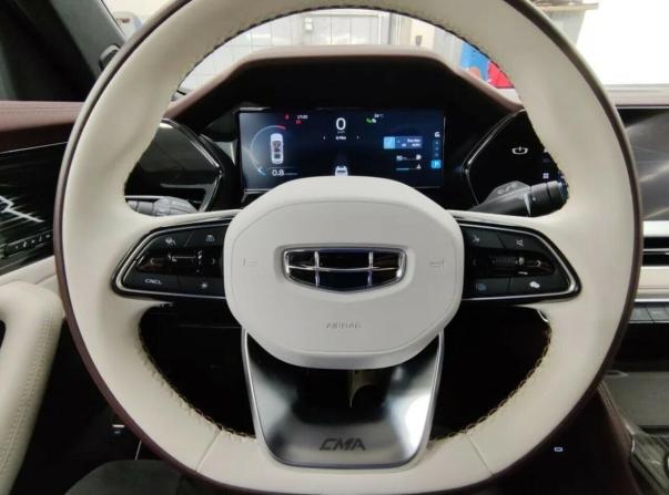 Geely Monjaro I с пробегом 2023 года, цена 3 320 000 рублей, 50286 км, внедорожник, Автокод Объявления