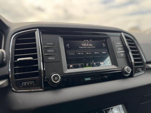 Skoda Karoq I с пробегом 2020 года, цена 2 450 000 рублей, 132872 км, внедорожник, Автокод Объявления