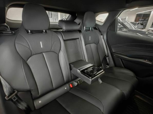 Новый Omoda C7 2026 года, цена 3 400 690 рублей, внедорожник, Автокод Объявления