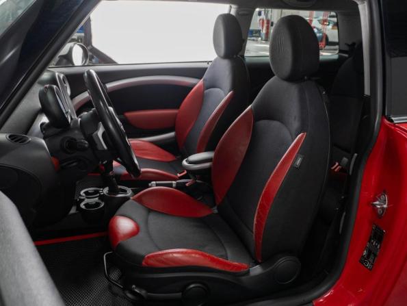 Mini Hatch II (R56) с пробегом 2007 года, цена 819 000 рублей, 209026 км, хэтчбек, Автокод Объявления