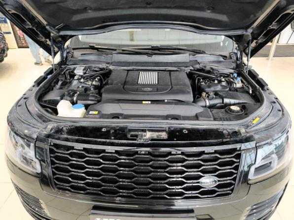 Land Rover Range Rover IV Рестайлинг с пробегом 2018 года, цена 7 500 000 рублей, 104854 км, внедорожник, Автокод Объявления