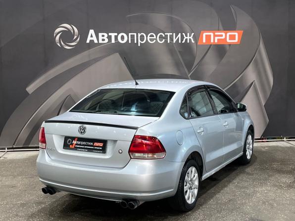 Volkswagen Polo V с пробегом 2012 года, цена 599 000 рублей, 216500 км, седан, Автокод Объявления