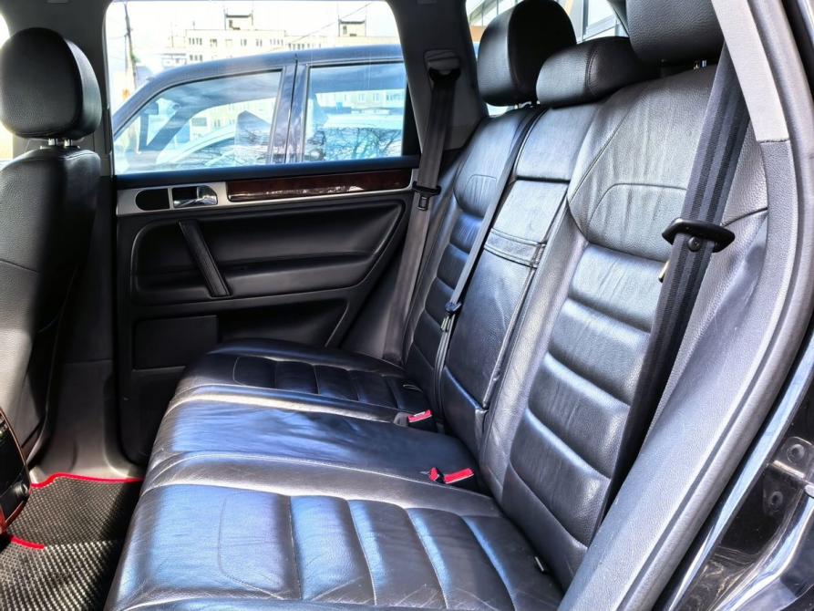 Volkswagen Touareg I Рестайлинг Мурманск  - изображение 28