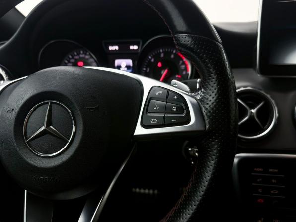 Mercedes-Benz GLA I (X156) с пробегом 2016 года, цена 2 700 000 рублей, 65348 км, внедорожник, Автокод Объявления