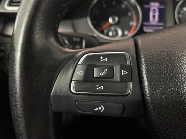 Volkswagen Passat B7 с пробегом 2011 года, цена 990 000 рублей, 164424 км, седан, Автокод Объявления