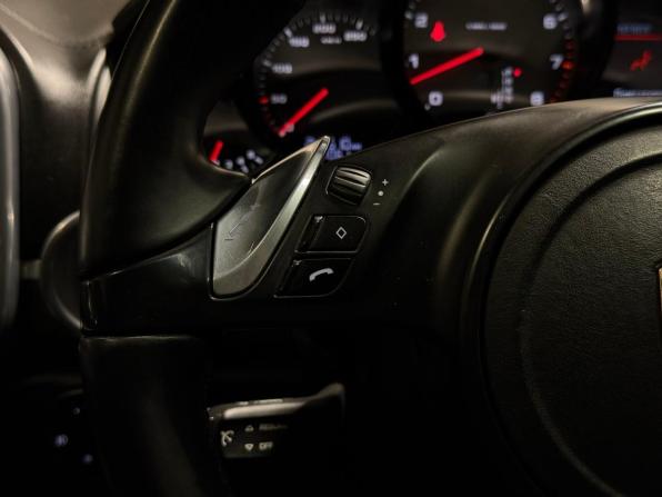 Porsche Cayenne II (958) с пробегом 2011 года, цена 2 115 000 рублей, 242610 км, внедорожник, Автокод Объявления