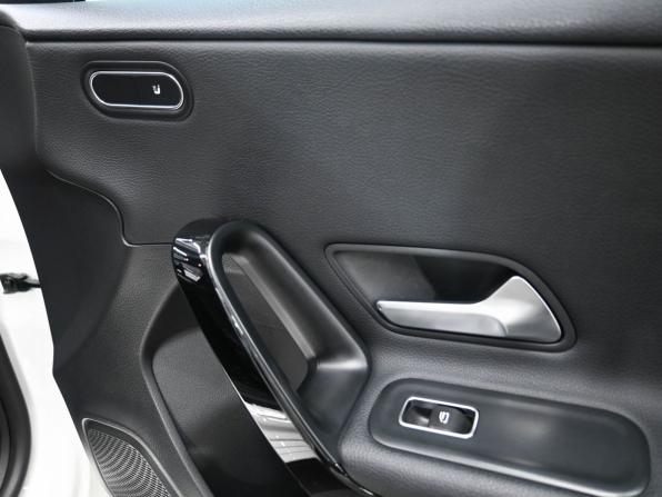 Mercedes-Benz A-Класс IV (W177) с пробегом 2020 года, цена 3 049 900 рублей, 80000 км, седан, Автокод Объявления