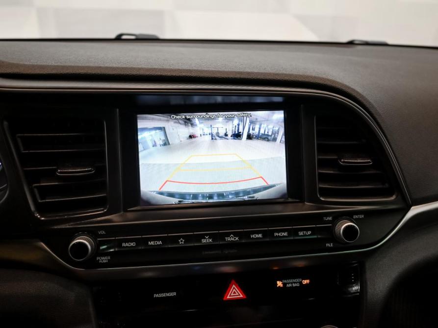 Hyundai Elantra VI (AD) Рестайлинг Екатеринбург  - изображение 16