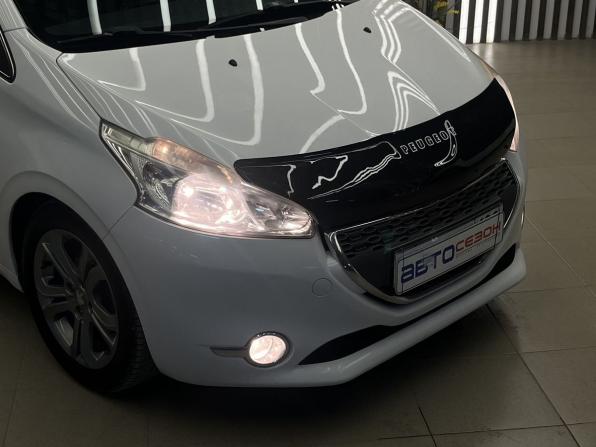Peugeot 208 I с пробегом 2013 года, цена 570 000 рублей, 217545 км, хэтчбек, Автокод Объявления