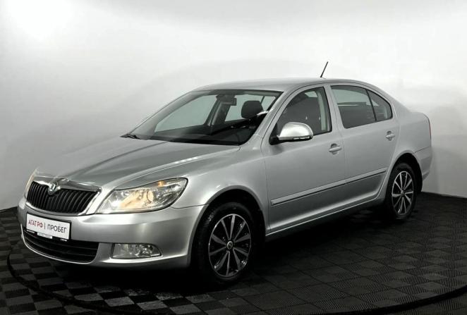 Skoda Octavia II (A5) Рестайлинг с пробегом 2011 года, цена 820 000 рублей, 196000 км, лифтбек, Автокод Объявления