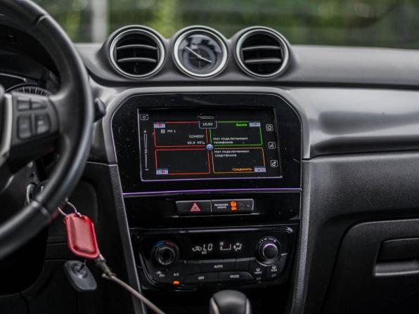 Suzuki Vitara II Рестайлинг с пробегом 2020 года, цена 1 415 000 рублей, 181265 км, внедорожник, Автокод Объявления