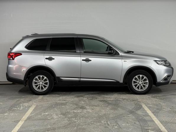 Mitsubishi Outlander III Рестайлинг 2 с пробегом 2018 года, цена 1 770 000 рублей, 144170 км, внедорожник, Автокод Объявления