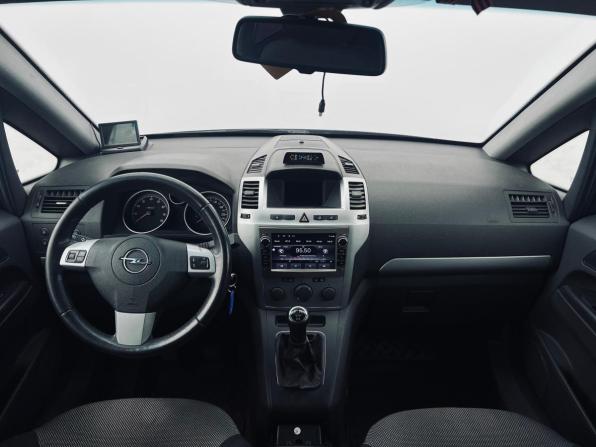 Opel Zafira B Рестайлинг с пробегом 2011 года, цена 620 000 рублей, 213000 км, минивэн, Автокод Объявления