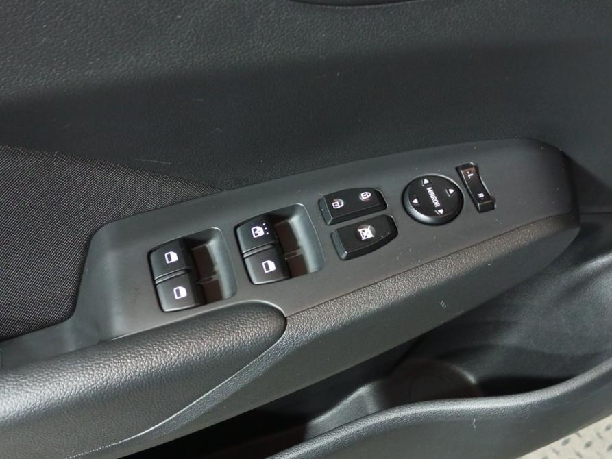 Hyundai Solaris II Уфа  - изображение 16