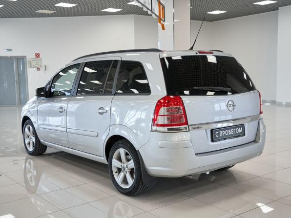 Opel Zafira B Рестайлинг с пробегом 2012 года, цена 674 000 рублей, 136831 км, компактвэн, Автокод Объявления