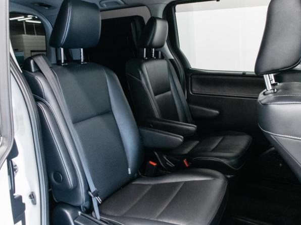 Toyota Esquire I с пробегом 2016 года, цена 1 699 000 рублей, 154529 км, минивэн, Автокод Объявления