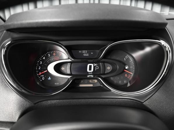 Renault Kaptur I с пробегом 2017 года, цена 1 290 000 рублей, 141303 км, внедорожник, Автокод Объявления