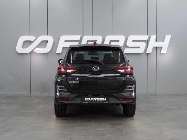 Toyota Raize I с пробегом 2020 года, цена 1 696 000 рублей, 97809 км, внедорожник, Автокод Объявления