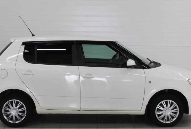 Skoda Fabia II Рестайлинг с пробегом 2011 года, цена 425 000 рублей, 184143 км, хэтчбек, Автокод Объявления