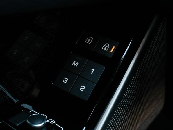 Land Rover Range Rover Velar I с пробегом 2021 года, цена 6 550 000 рублей, 40230 км, внедорожник, Автокод Объявления