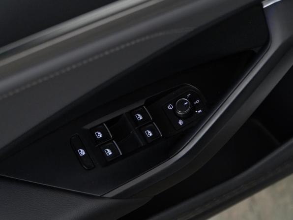 Volkswagen Sagitar III с пробегом 2021 года, цена 2 327 077 рублей, 36234 км, седан, Автокод Объявления