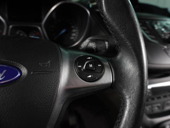 Ford Kuga II с пробегом 2013 года, цена 1 299 000 рублей, 123038 км, внедорожник, Автокод Объявления