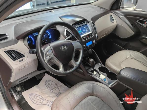 Hyundai Tucson II с пробегом 2010 года, цена 948 000 рублей, 262000 км, внедорожник, Автокод Объявления