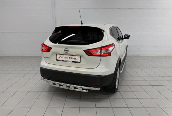 Nissan Qashqai II с пробегом 2015 года, цена 1 550 000 рублей, 37925 км, внедорожник, Автокод Объявления
