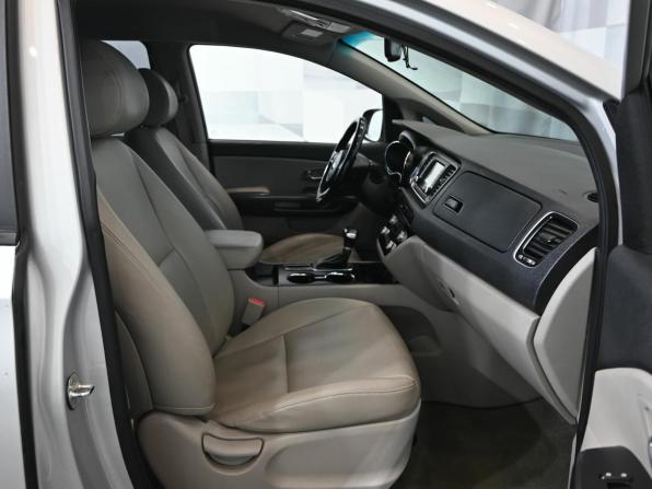 Kia Carnival III с пробегом 2019 года, цена 3 200 000 рублей, 120649 км, минивэн, Автокод Объявления
