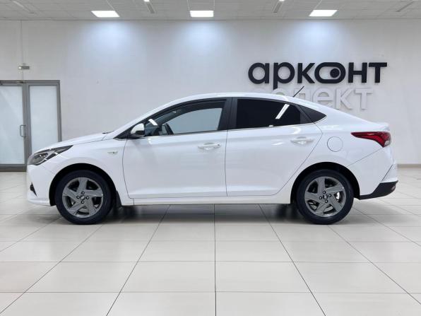 Hyundai Solaris II Рестайлинг с пробегом 2021 года, цена 1 750 000 рублей, 67753 км, седан, Автокод Объявления