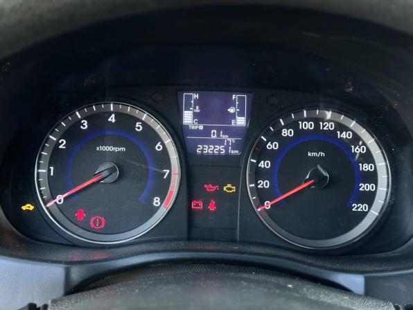 Hyundai Solaris I Рестайлинг с пробегом 2015 года, цена 698 000 рублей, 232245 км, седан, Автокод Объявления