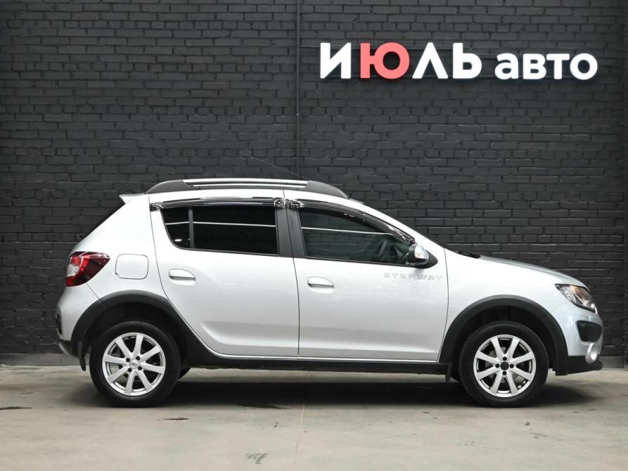 Renault Sandero II Рестайлинг Екатеринбург  - изображение 9